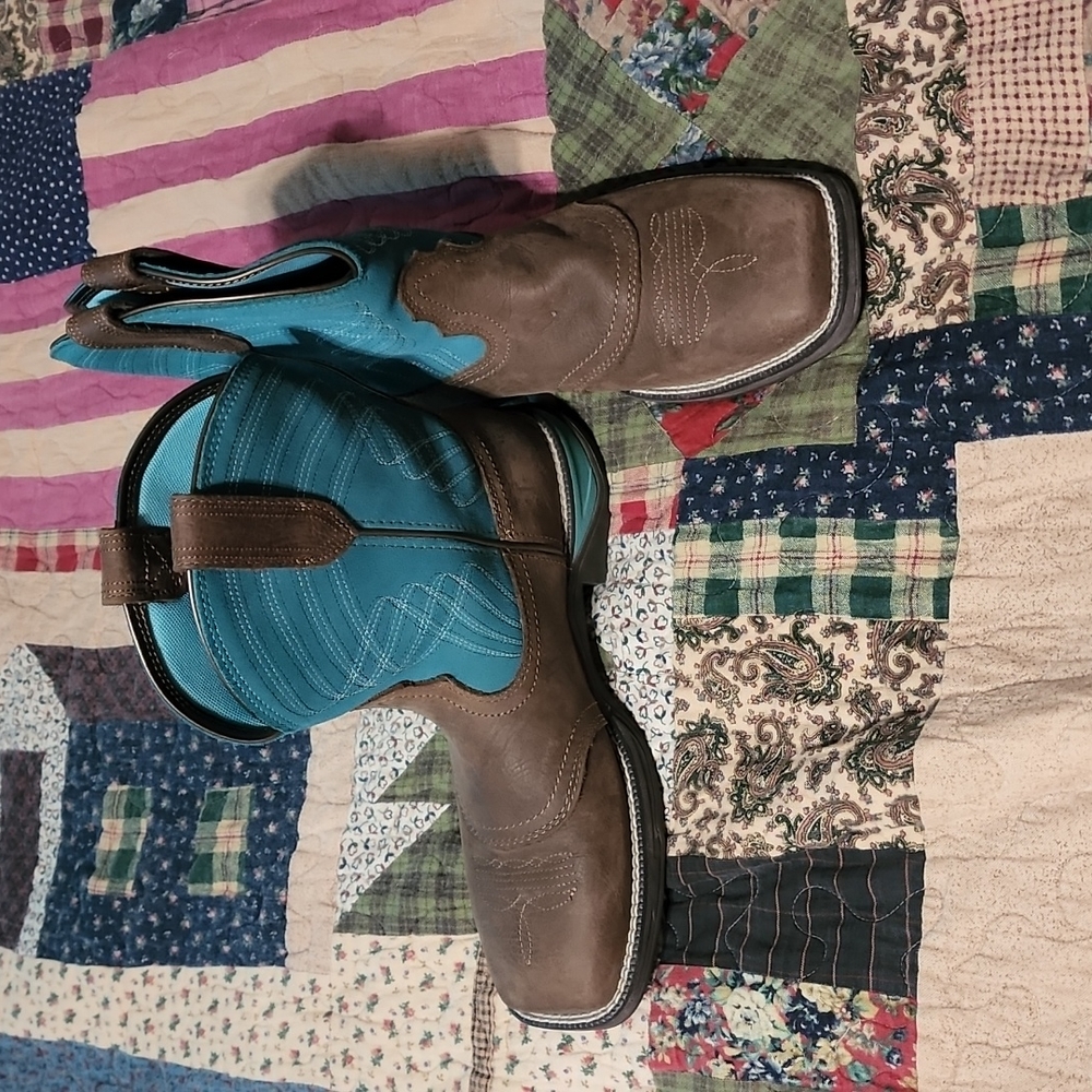 Womens Ariat Square Toe